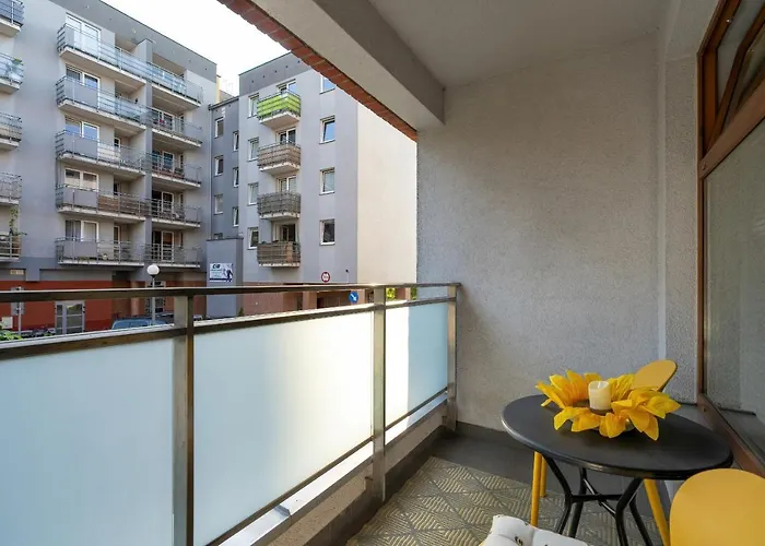 Comfortable Wojskowa By Renters Posen