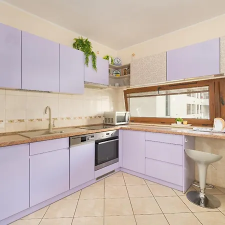 Comfortable Wojskowa By Renters * Poznań