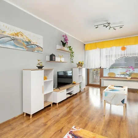 Comfortable Wojskowa By Renters Apartament